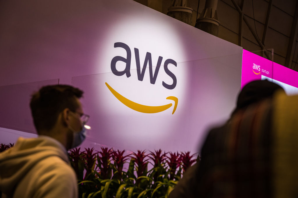 自己改善AIに4.1億ドル｜AWS大型契約とAI費用の3つの読み方